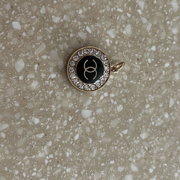 Pendant - Picture 2 of 7